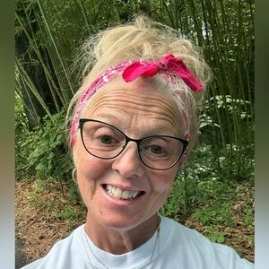 Meet your Posher, Pam